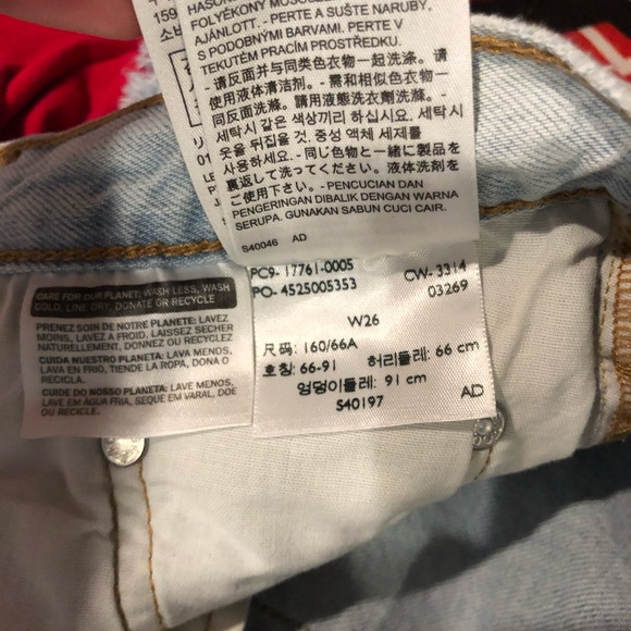 VINTAGE Levis light wash 501 shorts - Picture 6 of 6